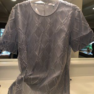 Short sleeve blue and white blouse